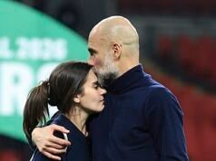 Pep Guardiola se queda para un dulce momento con su hija María en el campo de Wembley mientras considera si DEJAR el Manchester City a pesar del éxito en la final de la Copa Carabao.