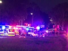 Dos adolescentes, de 15 y 16 años, mueren en un accidente de bicicleta eléctrica mientras sus familiares observan el desgarrador momento en el que los paramédicos intentan salvarlos.