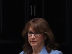 Rachel Reeves “advierte a las familias de ingresos medios que NO recibirán ayuda del gobierno” por las crecientes facturas de energía y alimentos causadas por el caos en Medio Oriente.