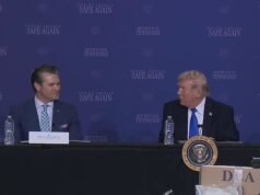 “Pete, creo que fuiste el primero en decir ‘hagámoslo'”: Hegseth fuerza una sonrisa cuando Trump sugiere que la guerra con Irán fue idea suya, mientras el conflicto causa más caos económico.