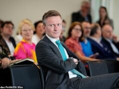 NS&I “reunirá” a las familias en duelo con dinero y pagará una compensación en algunos casos, dice el ministro