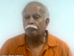 El escalofriante ‘coqueteo’ de dos palabras de un médico corrupto con su madre mientras la engañaba para realizarle múltiples cirugías innecesarias en un plan fraudulento de 20 millones de dólares