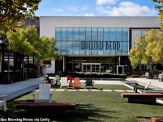 Un centro comercial que alguna vez fue próspero y popular en la década de 2000 será demolido en solo unos meses, una señal de advertencia para la economía estadounidense… y los residentes están furiosos por su reemplazo.