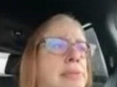 Juez se enfurece con una mujer que parece conducir durante una audiencia en línea: ‘Me estás mintiendo’