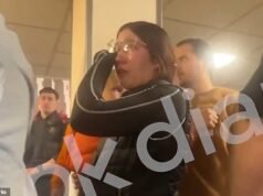 Su mejor amiga actual es rechazada de la clínica de eutanasia española en un intento fallido de último minuto para hacer cambiar de opinión a su ex compañera de clase y evitar que muera.