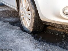 Los pagos por baches alcanzarán niveles récord, dicen las aseguradoras, en medio de advertencias de que los daños a los vehículos “podrían alcanzar los peores niveles”