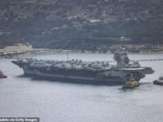 El nuevo portaaviones estadounidense valorado en 13.000 millones de dólares se ve obligado a retirarse de la guerra en Irán porque los sanitarios ecológicos no funcionan… mientras nuestros valientes marineros se quedan durmiendo en el suelo después de que parte del barco se incendia.