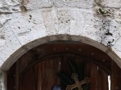 Se impide el acceso al jefe de la Iglesia Católica de Jerusalén al lugar de la crucifixión de Jesús