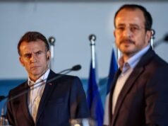 El presidente francés Macron promete defender Chipre durante su visita tras los ataques con aviones no tripulados