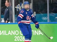 Hilary Knight jugó en los Juegos Olímpicos con un ligamento colateral medial desgarrado