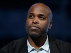 El gerente general de los San Jose Sharks, Mike Grier, tiene opciones antes de la fecha límite de cambios de la NHL