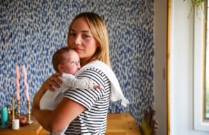 Satisfacer las necesidades de las madres ayuda a cuidar a los niños