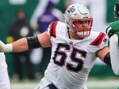 Fuente: Patriots Mall, Garrett Bradbury a Bears