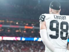 Crosby se despide de los Raiders, “muy emocionado” de unirse a los Ravens