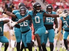 LB Devin Lloyd acuerda contrato de 3 años y $45 millones con Panthers, dice fuente