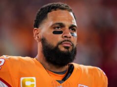 Mike Evans y los 49ers supuestamente acuerdan un contrato de 3 años y 60,4 millones de dólares, lo que marca el final de una era para el ex WR de los Bucs.