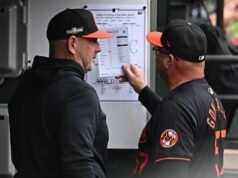 Hoja de trucos de Fantasy Baseball 2026: durmientes, fracasos, novatos y granjeros