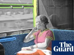 La amabilidad de los desconocidos: en un vagón vacío, un hombre me frotó el muslo con la mano y luego intervino otro pasajero | Viajar en transporte público