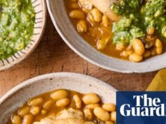 Receta de José Pizarro de guiso de pollo y frijoles blancos | Alimento