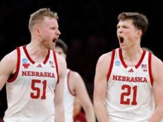 ‘Fin del libro de cuentos’: Nebraska obtiene su primera victoria en un torneo de la NCAA