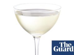 Cóctel de la semana: Martini de ajo silvestre de Carlo Scotto – receta | Cócteles