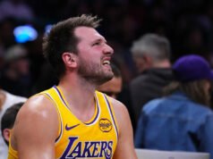 Luka Dončić evita la suspensión de un partido después de que la NBA anulara su falta técnica número 16 de la temporada