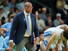 Es poco probable que Hubert Davis regrese a la UNC y se espera que las conversaciones se intensifiquen después del partido femenino del domingo: informe