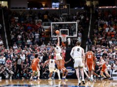 El retroceso de último segundo de Trey Kaufman-Renn eleva al No. 2 Purdue por encima del No. 11 Texas en el thriller Sweet 16