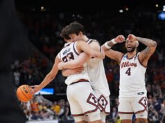 Illinois se aleja tarde de Iowa para alcanzar la primera Final Four desde 2005, poniendo fin a la carrera de Hawkeyes en el torneo de la NCAA