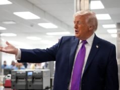 Trump anuncia que recurrirá a la reserva estratégica de petróleo para bajar los precios del gas