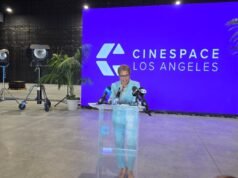 Por qué la alcaldesa Karen Bass apareció en la inauguración de Cinespace Studios