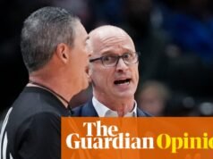 El ‘cabezazo’ de Dan Hurley demostró que los entrenadores negros no reciben la misma gracia que los entrenadores blancos | Torneo de la NCAA 2026