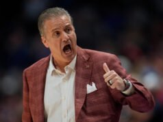 El complicado divorcio de John Calipari en Kentucky será revisado si Arkansas llega al torneo, pero fue la decisión correcta