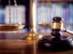 El tribunal superior de la India está enojado después de que un joven juez citara órdenes falsas generadas por IA