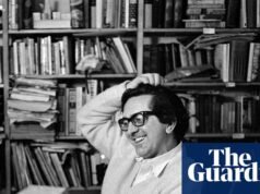 Len Deighton, novelista de espías y autor de The Ipcress File, muere a los 97 años | Libros