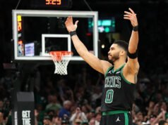 Jayson Tatum regresa: la estrella de los Celtics debutará en la 2025-26 contra los Mavs tras recuperarse de una lesión en el tendón de Aquiles