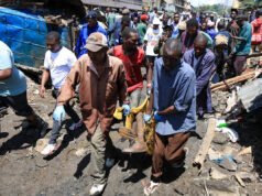 Las inundaciones en Kenia empeoran cuando dos ríos se desbordaron, matando a 88 personas