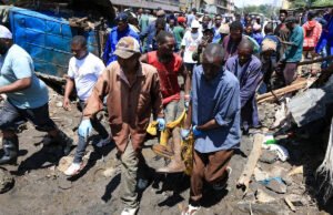 Las inundaciones en Kenia empeoran cuando dos ríos se desbordaron, matando a 88 personas