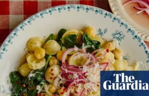 Recetas de Joe Woodhouse de orecchiette de garbanzos y chips de polenta de garbanzos en salsa | Alimento