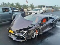Nuevo Lamborghini Revuelto dañado en accidente de carretera en India
