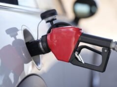 Los precios de la gasolina a nivel nacional aumentan 25 centavos por galón en una semana