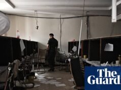 Monedas falsas, accesorios y un escenario para atraer a las víctimas: dentro de un centro de estafa abandonado en Camboya | cibercrimen