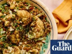 Receta fácil y rápida de Georgina Hayden de coliflor, lentejas y chorizo | Ensalada