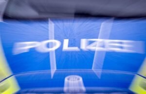 La policía alemana se quedó boquiabierta tras encontrar 35 dientes en la acera