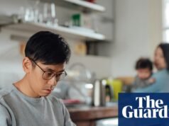 La mayoría de los padres de la Generación Z en Australia piensan que su único trabajo es proveer económicamente, según un estudio | Padres y paternidad