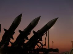 El comandante del IRGC de Irán promete utilizar sólo misiles con ojivas que pesen al menos una tonelada