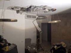 Hezbollah lanza más de 100 cohetes hacia el norte de Israel en un ataque conjunto con Irán, hiriendo a cinco