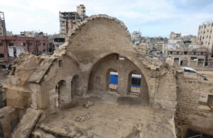 En medio de las ruinas, los palestinos luchan por preservar los mercados históricos de Gaza