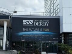 Universidad suspende la contratación en dos países