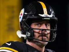 Aaron Rodgers dice que los Steelers no le han dado una fecha límite para tomar la decisión de jugar en 2026